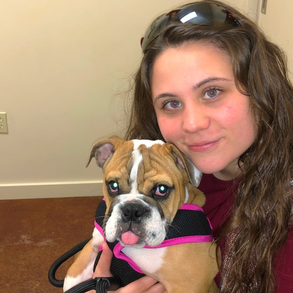 Meet your Posher, Kayley! - Picture 1 of 4